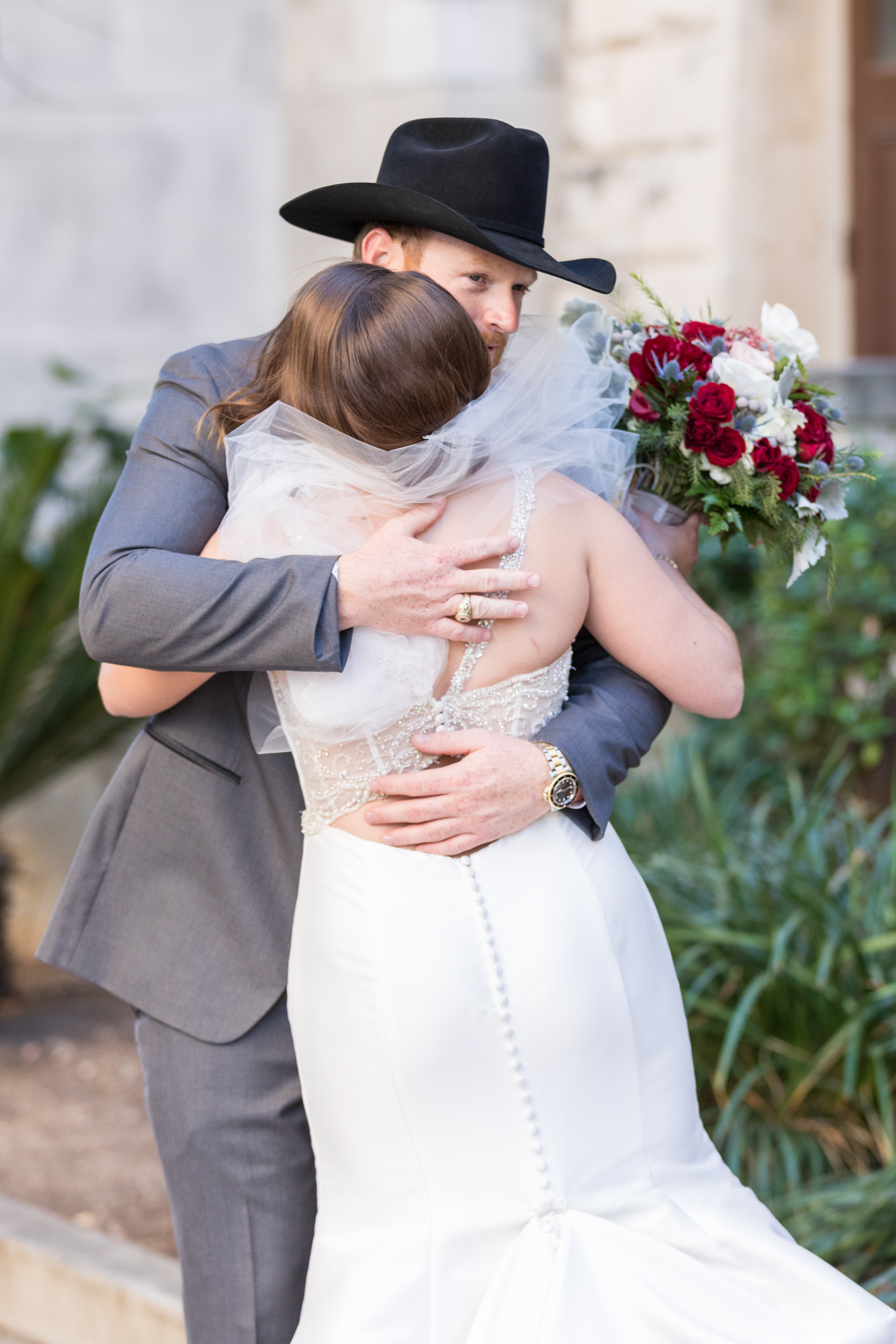 A Navy and Burgundy Wedding at Sheraton Gunter Hotel in San Antonio, TX by Dawn Elizabeth Studios, San Antonio Wedding Photographer