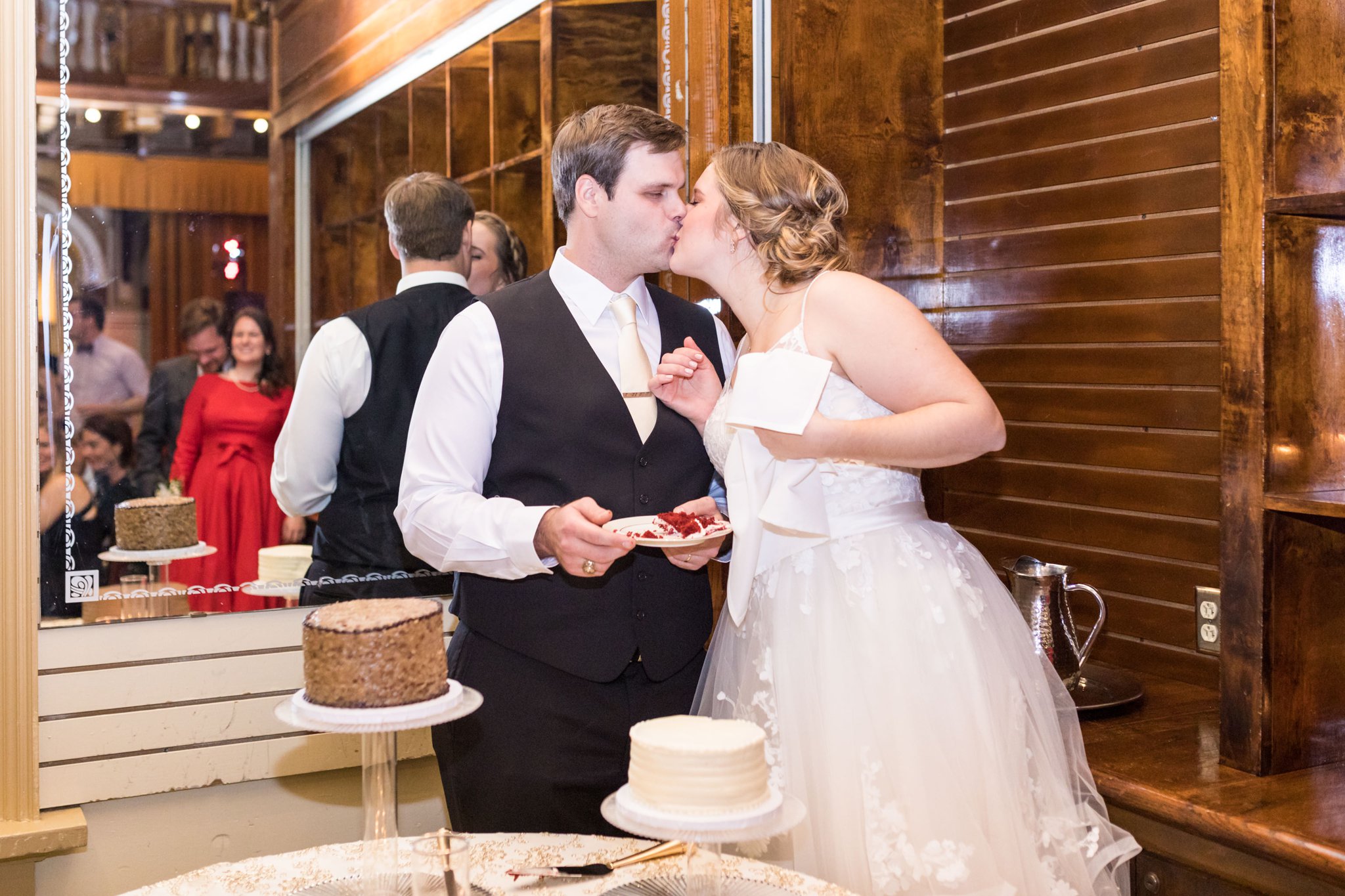 A Hunter Green and White Wedding at Sunset Station in San Antonio, TX by Dawn Elizabeth Studios, San Antonio Wedding Photographer