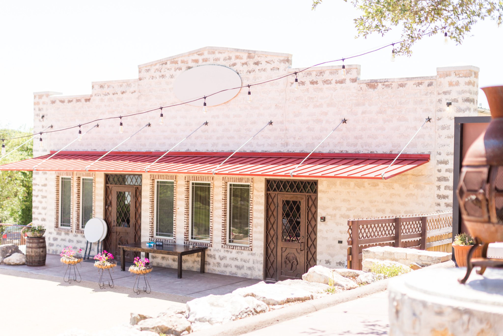 A Pink and Coral Wedding at The Oaks at Heavenly in Helotes, TX by Dawn Elizabeth Studios, San Antonio Wedding Photographer