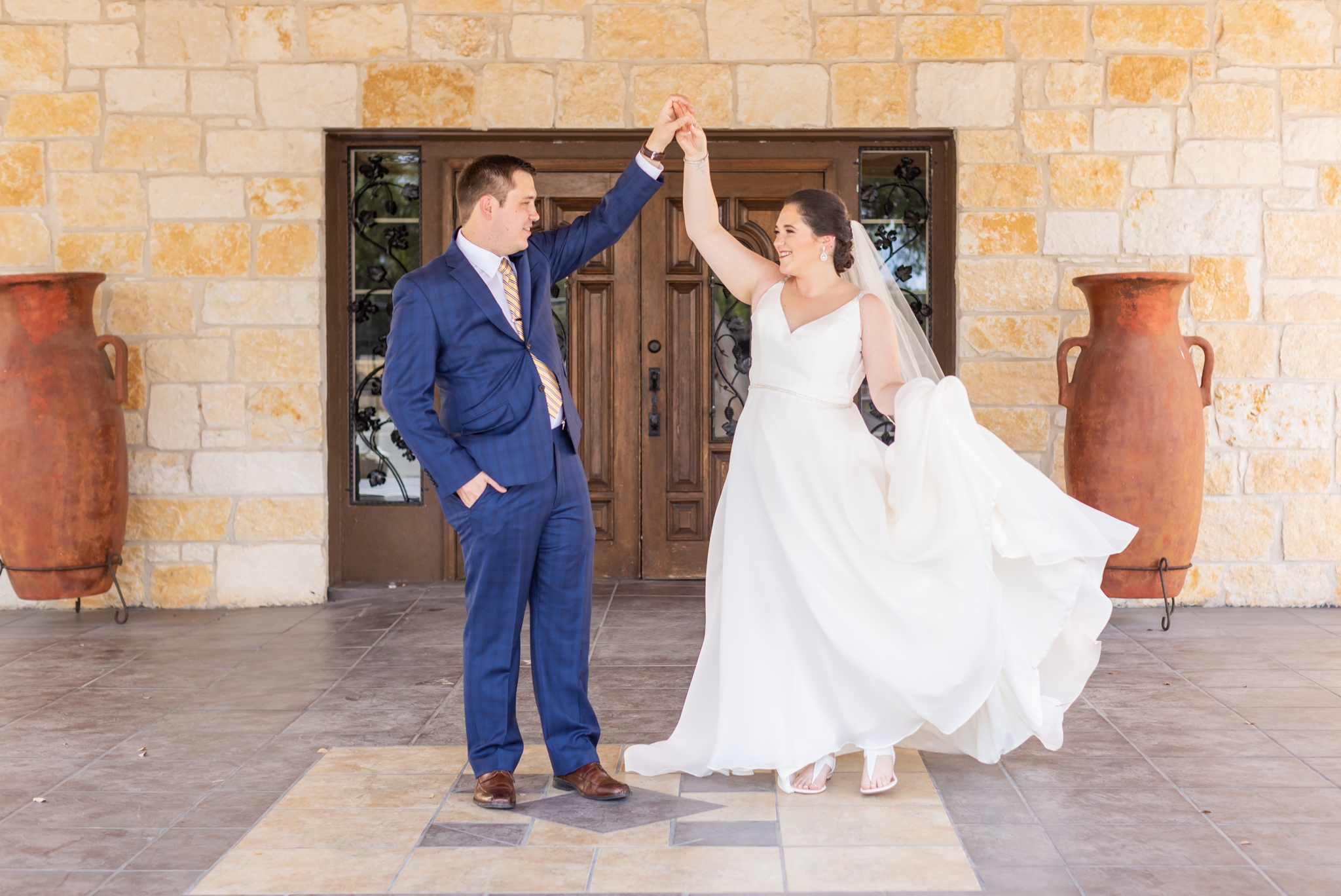 A Navy and Sunflower Filled Wedding at La Fontana Springs in San Antonio, TX by Dawn Elizabeth Studios, San Antonio Wedding Photographer