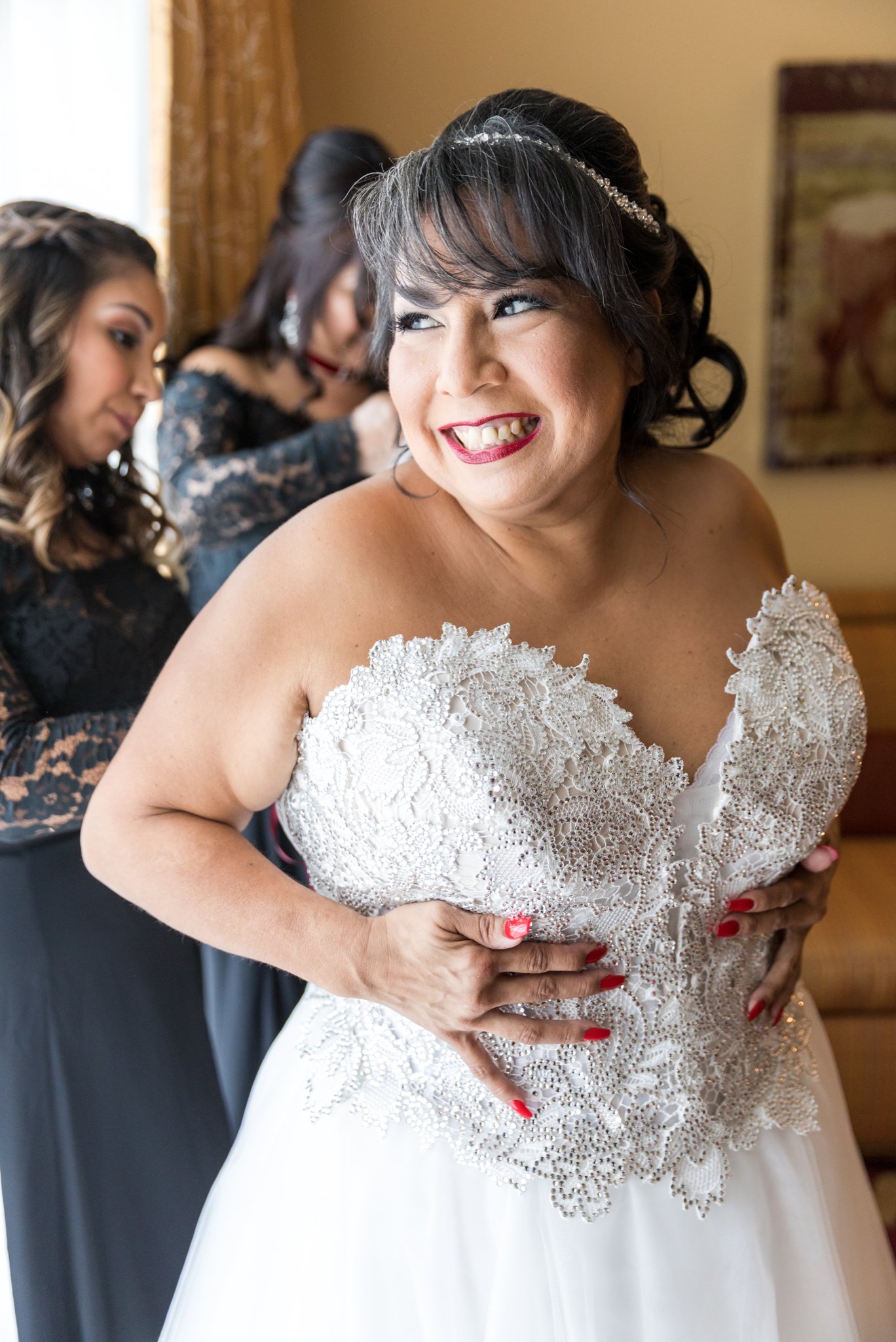 An Elegant Black & Red Wedding at JW Marriott San Antonio by Dawn Elizabeth Studios, San Antonio Wedding Photographer