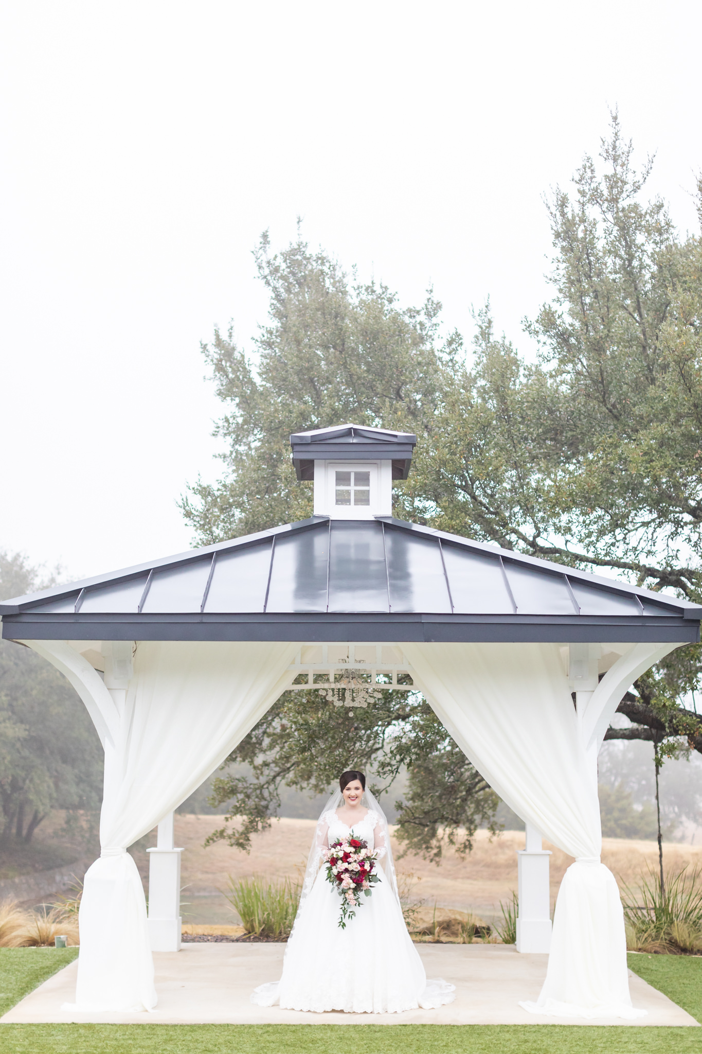 A Bridal Session at Kendall Plantation in Boerne, TX by Dawn Elizabeth Studios, Boerne Wedding Photographer