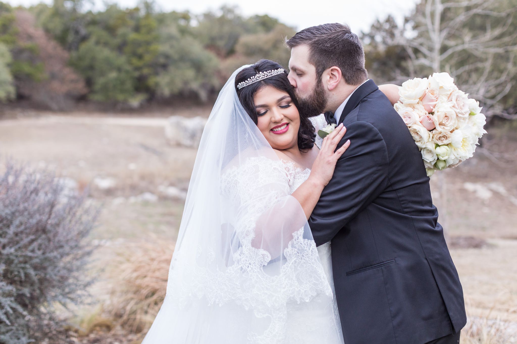 An Aqua, Blush and Champagne Wedding at Kendall Plantation in Boerne, TX by Dawn Elizabeth Studios, San Antonio Wedding Photographer, Texas Wedding Photographer