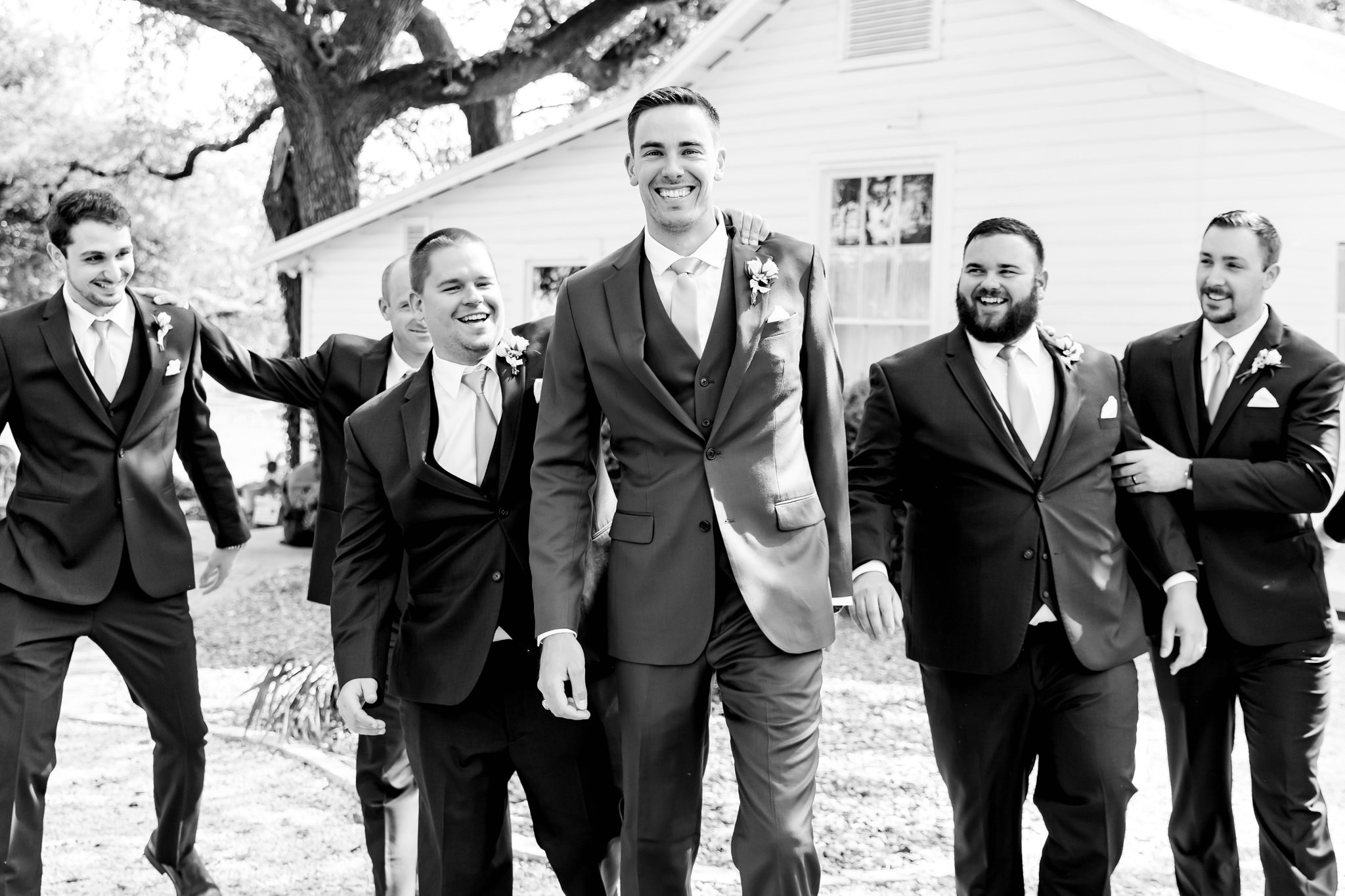 A Mauve and Blue Wedding at Gruene Estate in New Braunfels, TX by Dawn Elizabeth Studios, New Braunfels Wedding Photographer