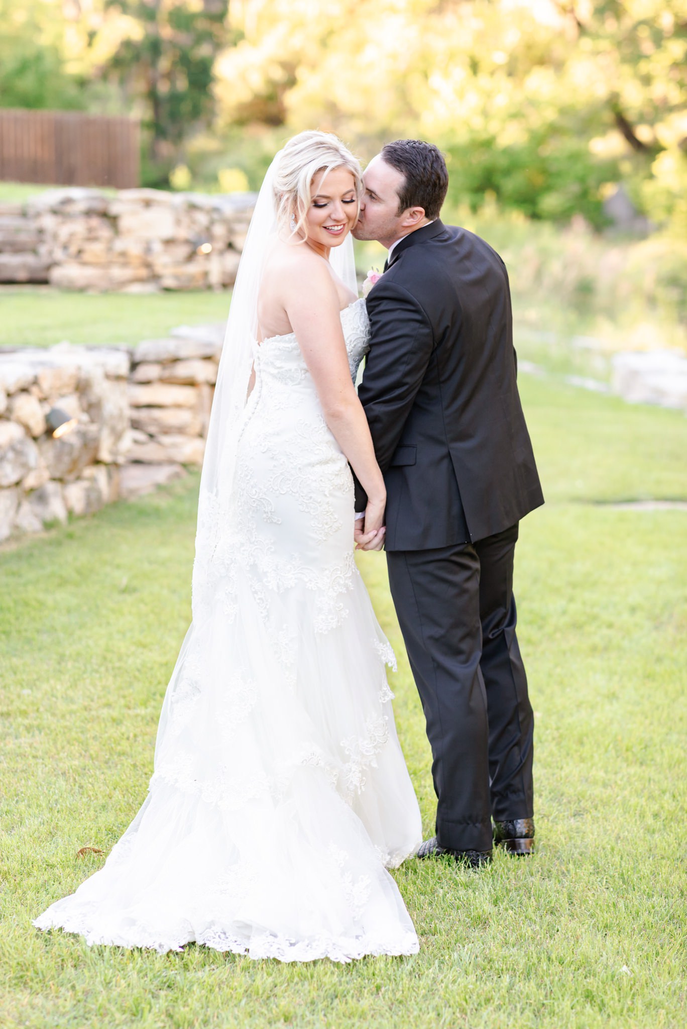 A Classic Rose Gold and Blush Wedding at Remi's Ridge at Hidden Falls in Spring Branch, TX by Dawn Elizabeth Studios, San Antonio Wedding Photographer