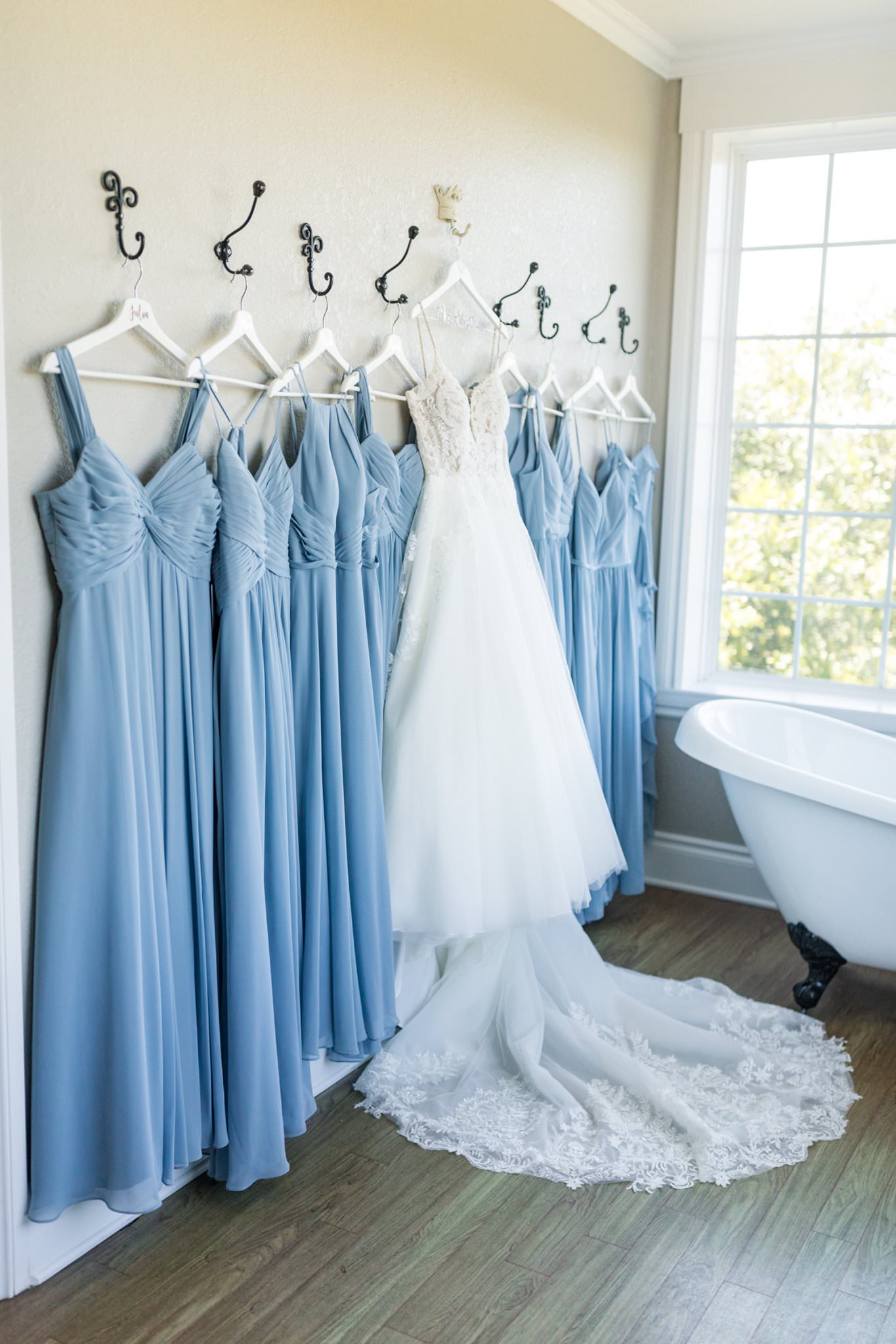 A Dusty Blue and Navy Wedding at Kendall Plantation in Boerne, TX by Dawn Elizabeth Studios, San Antonio Wedding Photographer
