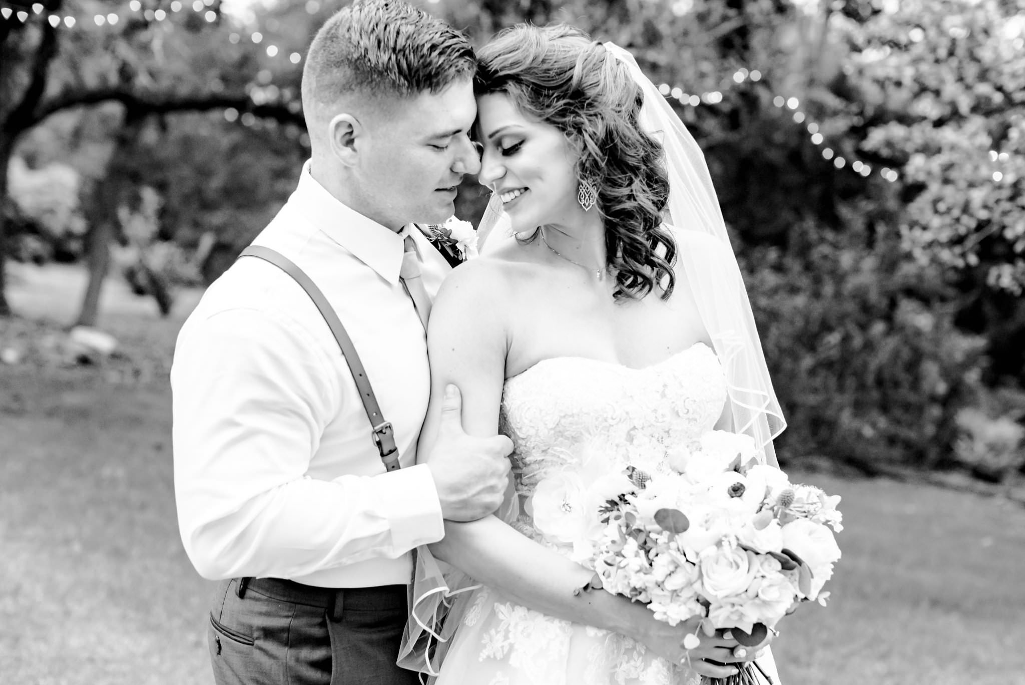 A Navy and Dusty Blue Wedding at Kindred Oaks in Georgetown, Texas by Dawn Elizabeth Studios, Austin Wedding Photographer