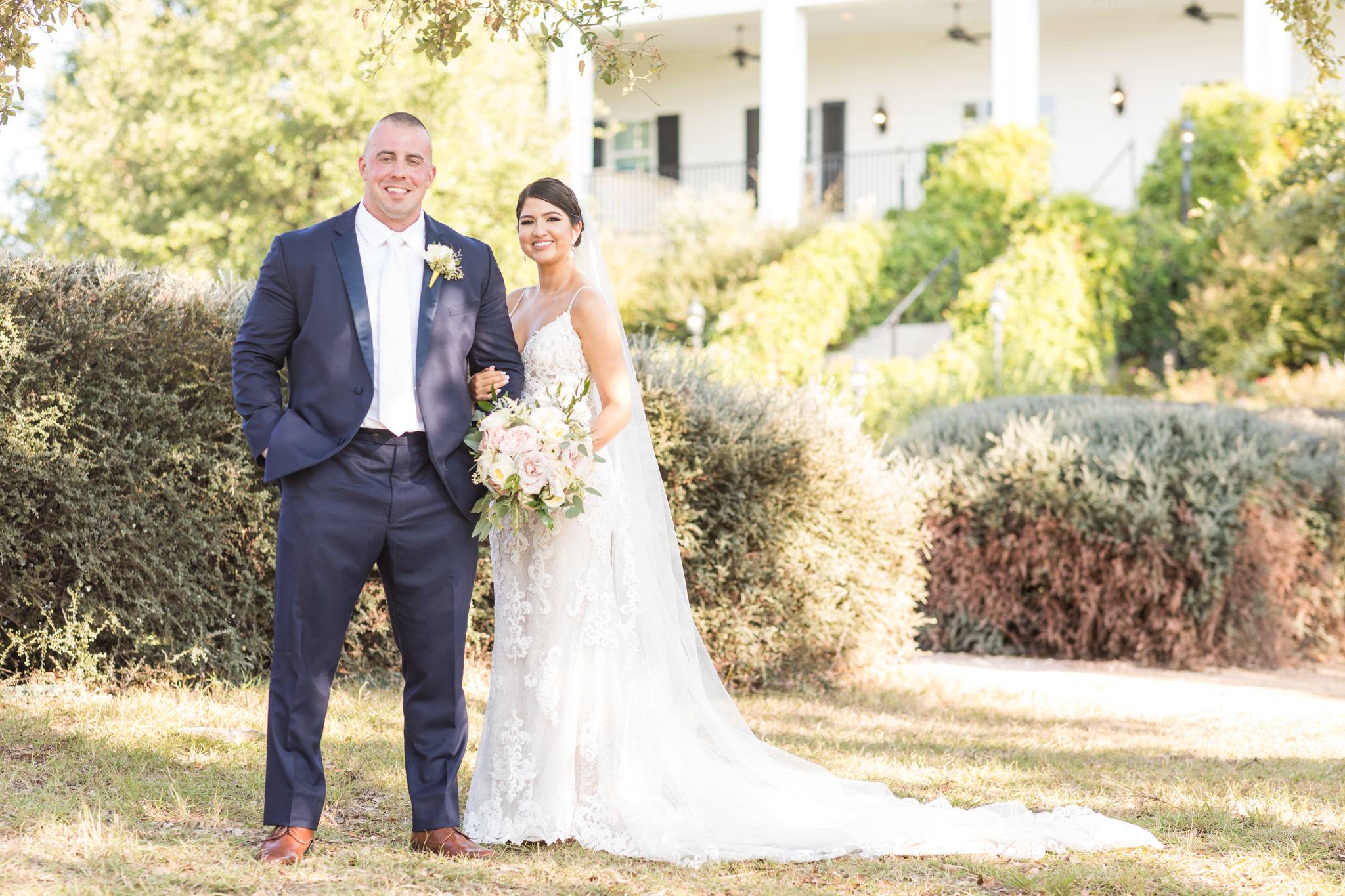 A Wedding at Kendall Point in Boerne, TX by Dawn Elizabeth Studios, Boerne Wedding Photographer