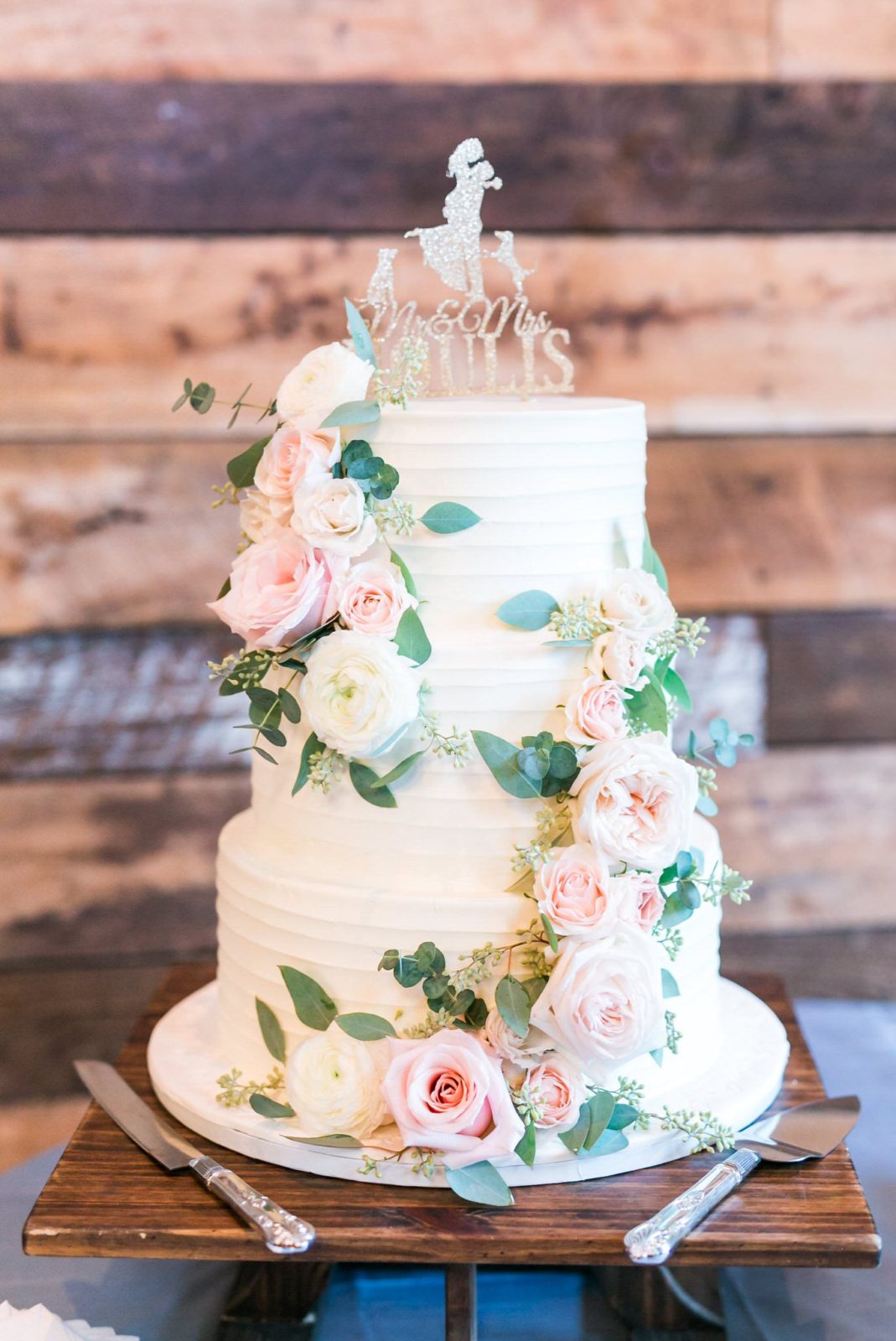 Wedding at Big Sky Barn - Dawn Elizabeth Studios