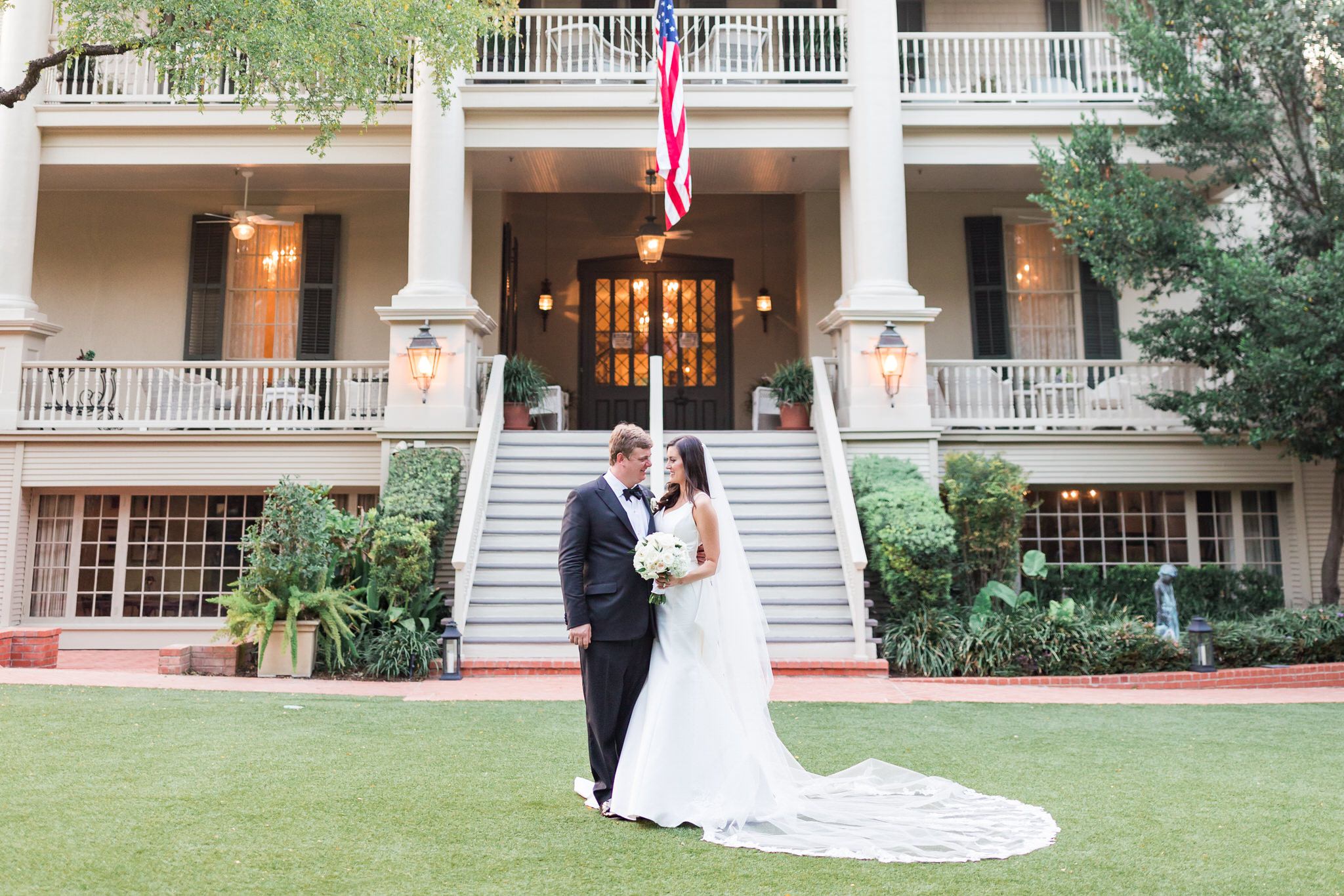 A Sage and Ivory Intimate Wedding at the Argyle in San Antonio, TX by Dawn Elizabeth Studios, San Antonio Wedding Photographer