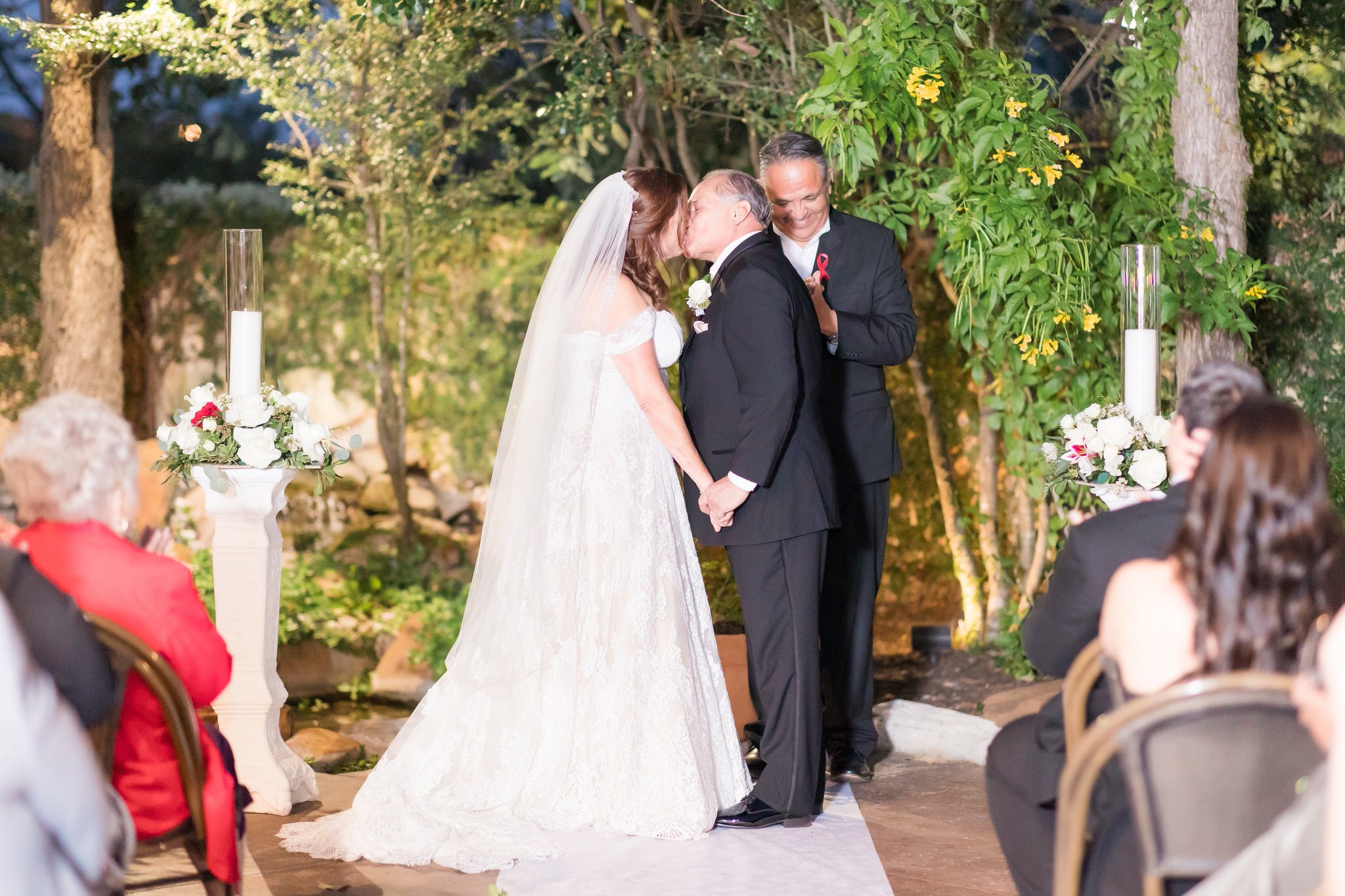 An Intimate Wedding at Paesanos 1604 in San Antonio, TX by Dawn Elizabeth Studios, San Antonio Wedding Photographer