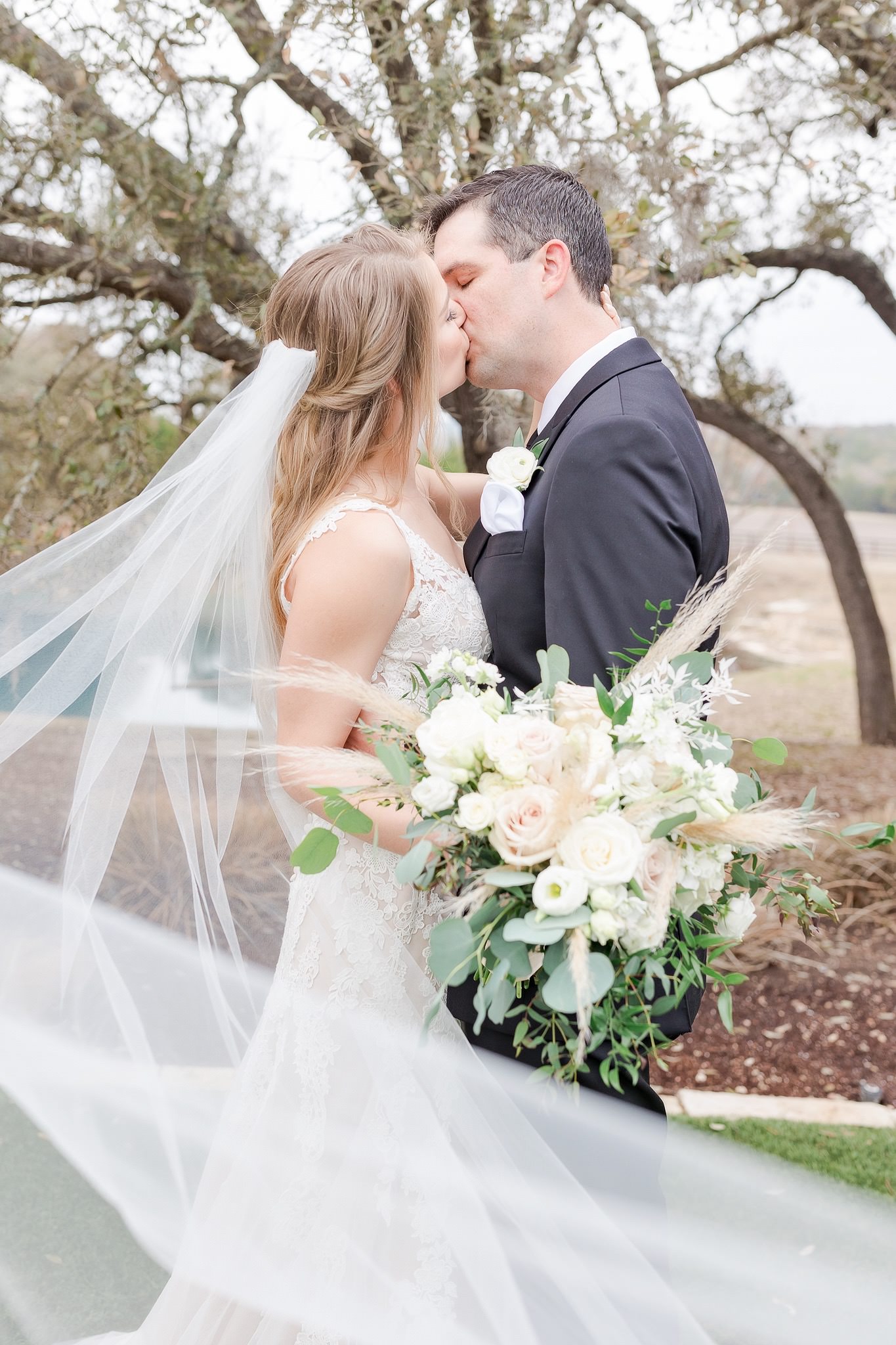 A Mauve and Champagne Wedding at Kendall Point in Boerne, TX by Dawn Elizabeth Studios, San Antonio Wedding Photographer