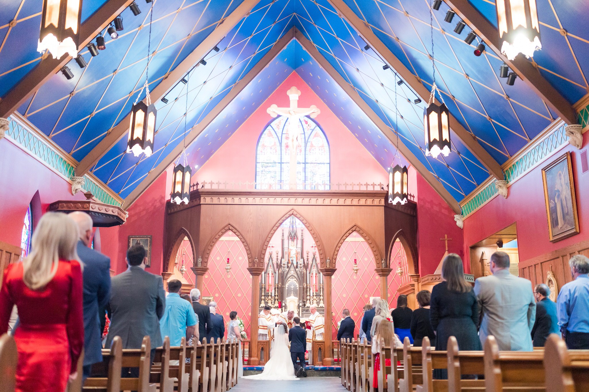 An intimate wedding at Paesanos & Our Lady of the Atonement Catholic Church by Dawn Elizabeth Studios, San Antonio Wedding Photographer