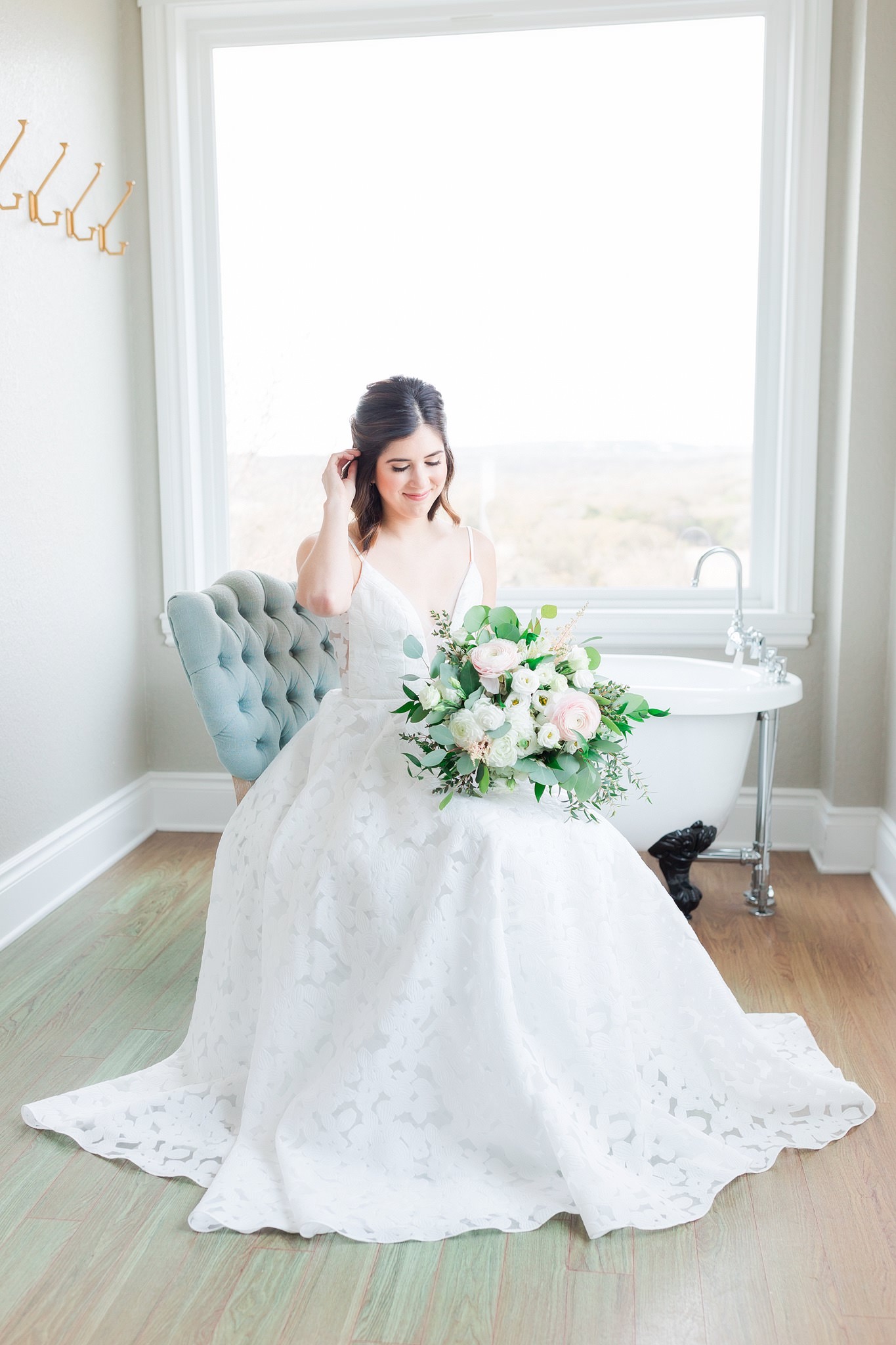 Classic Bridal Session at Kendall Point in Boerne, TX by Dawn Elizabeth Studios, San Antonio Wedding Photographer