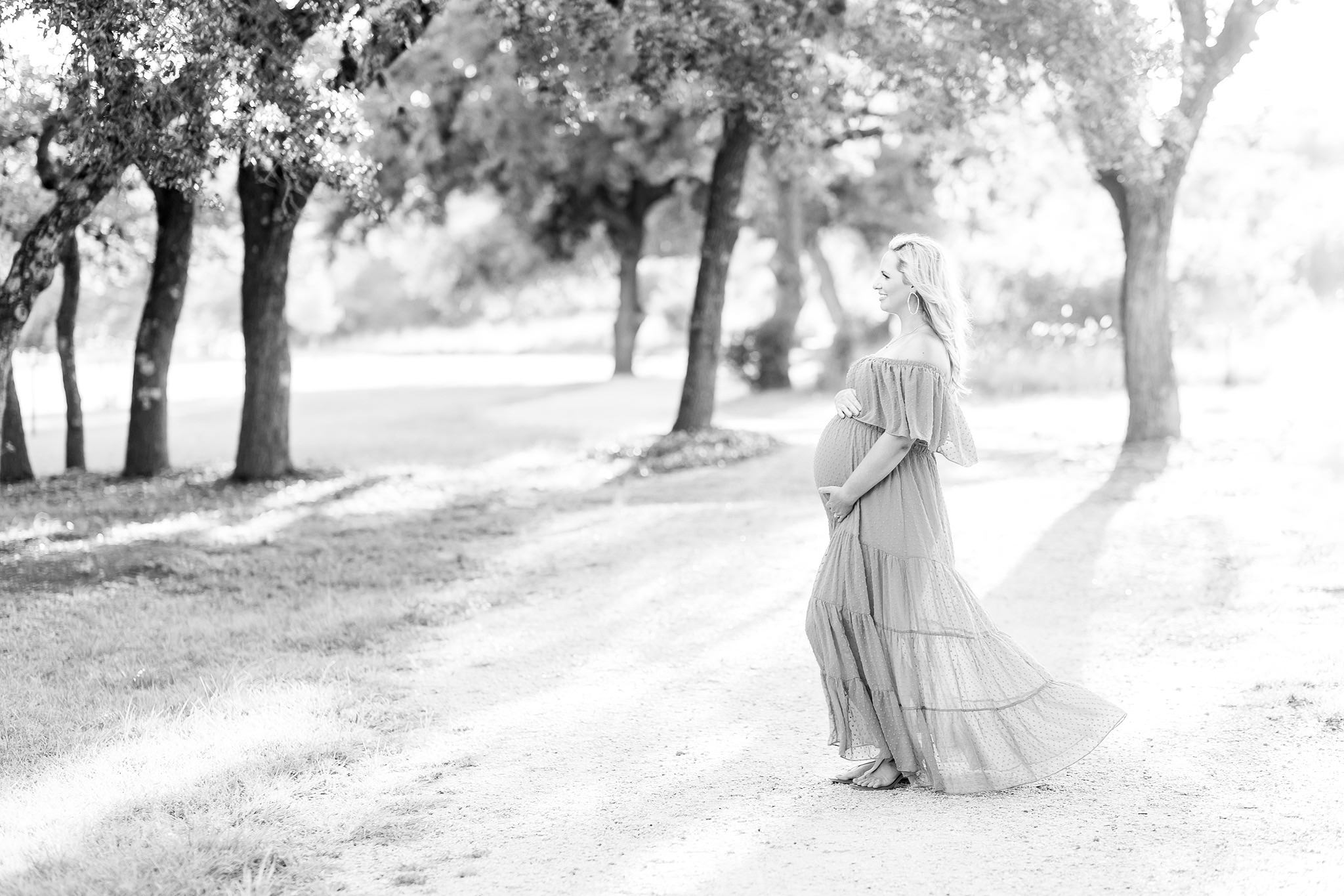 A Summer Maternity Session at Joshua Springs Preserve by Dawn Elizabeth Studios, San Antonio Wedding Photographer