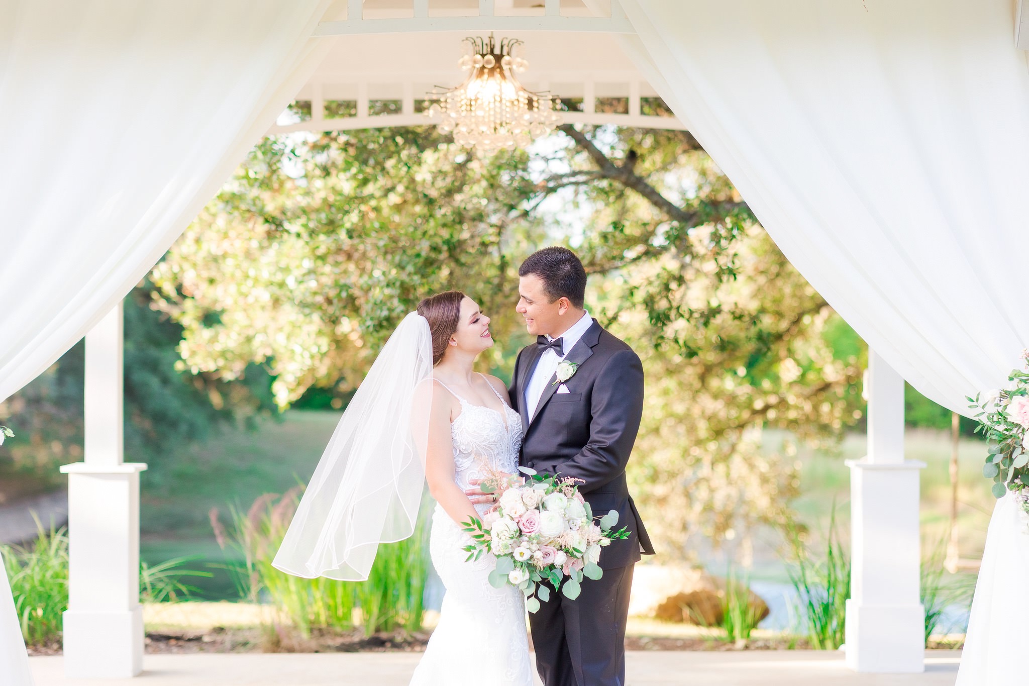 A Dusty Rose & Blush Wedding at Kendall Point by Dawn Elizabeth Studios, San Antonio Wedding Photographer